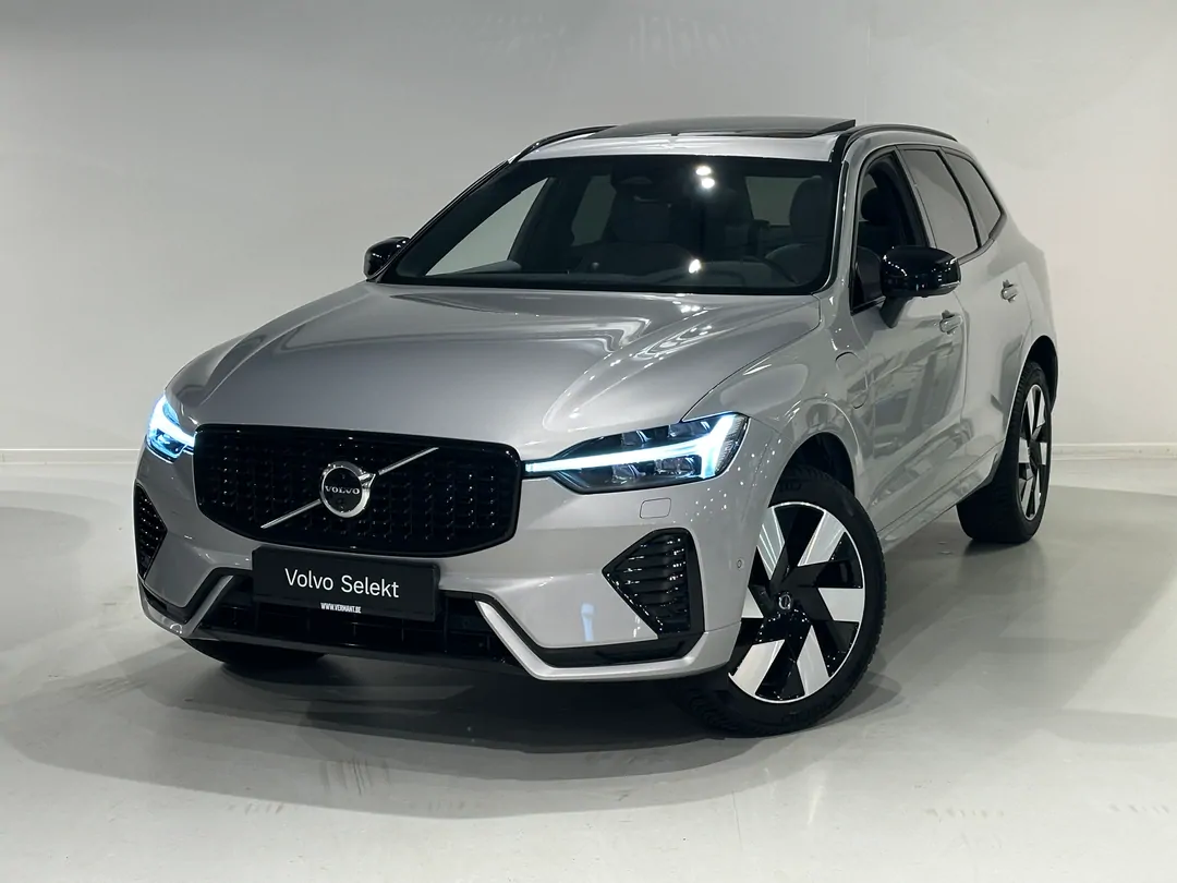 Volvo XC60 Plus T6 AWD plug-in hybrid Elektrisch/benzine Dark Plug-in hybride (PHEV) - MECHELEN -  - mechelen@vermant.be