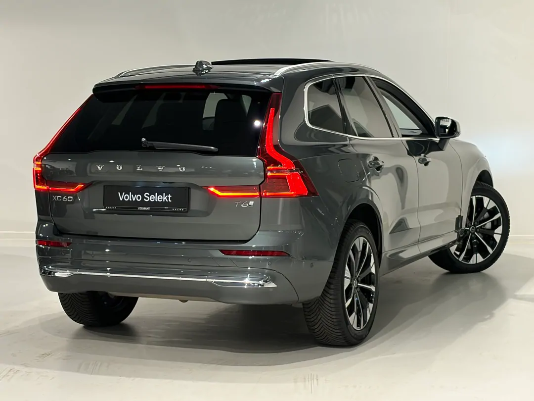 Volvo XC60 Plus T6 AWD Plug-in hybrid Elektrisch/benzine Bright Plug-in hybride (PHEV) - MECHELEN -  - mechelen@vermant.be