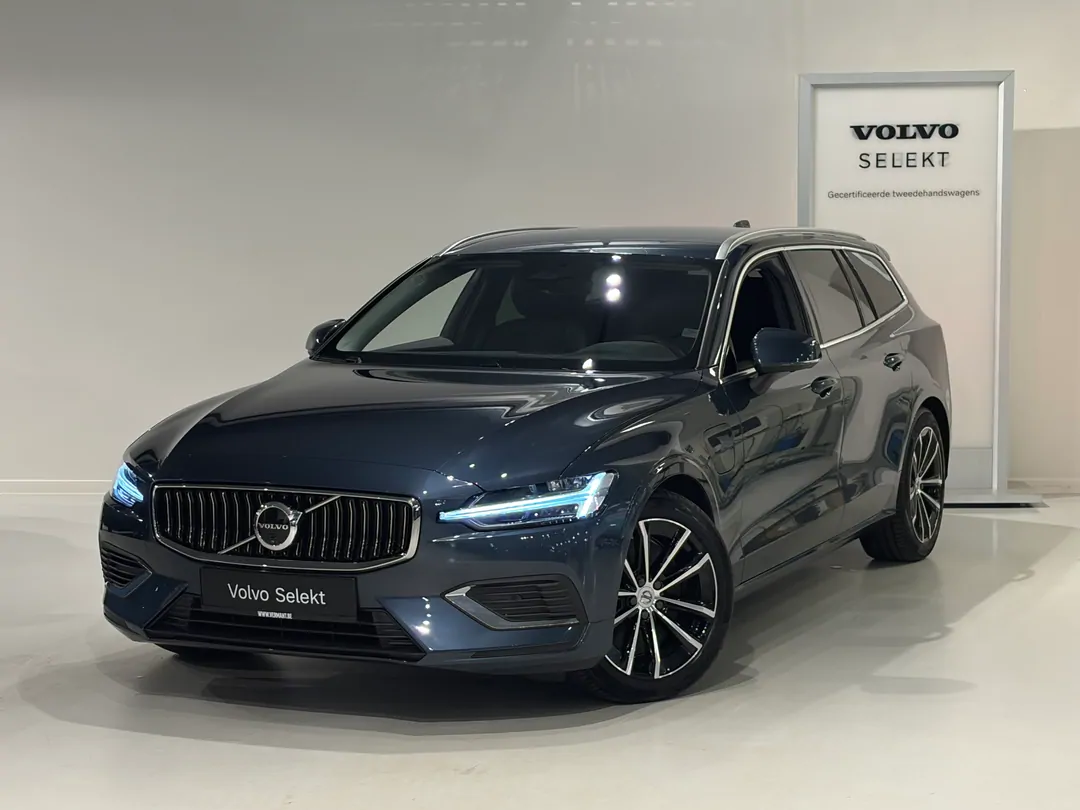 Volvo V60 Plus T6 AWD plug-in hybrid Elektrisch/benzine Bright CHY - MECHELEN -  - mechelen@vermant.be