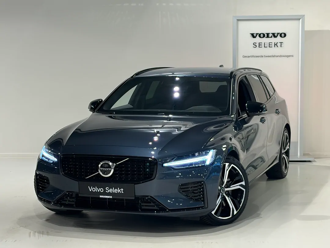 Volvo V60 Plus T6 AWD Plug-in hybrid Elektrisch/benzine Dark Plug-in hybride (PHEV) - MECHELEN -  - mechelen@vermant.be