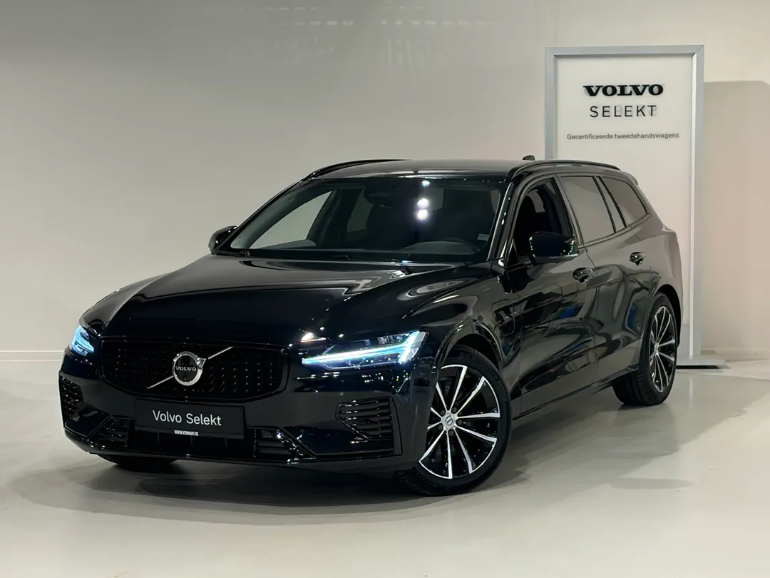 Volvo V60 Plus T6 AWD Plug-in hybrid Elektrisch/benzine Dark CHY - MECHELEN -  - mechelen@vermant.be