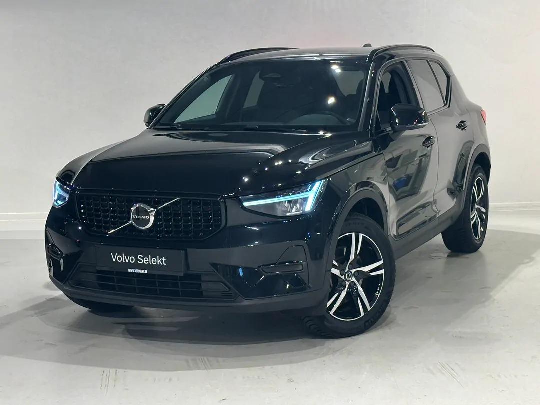 Volvo XC40 Plus B3 Mild-hybride (MHEV) Benzine Dark Mild-hybride (MHEV) - MECHELEN -  - mechelen@vermant.be