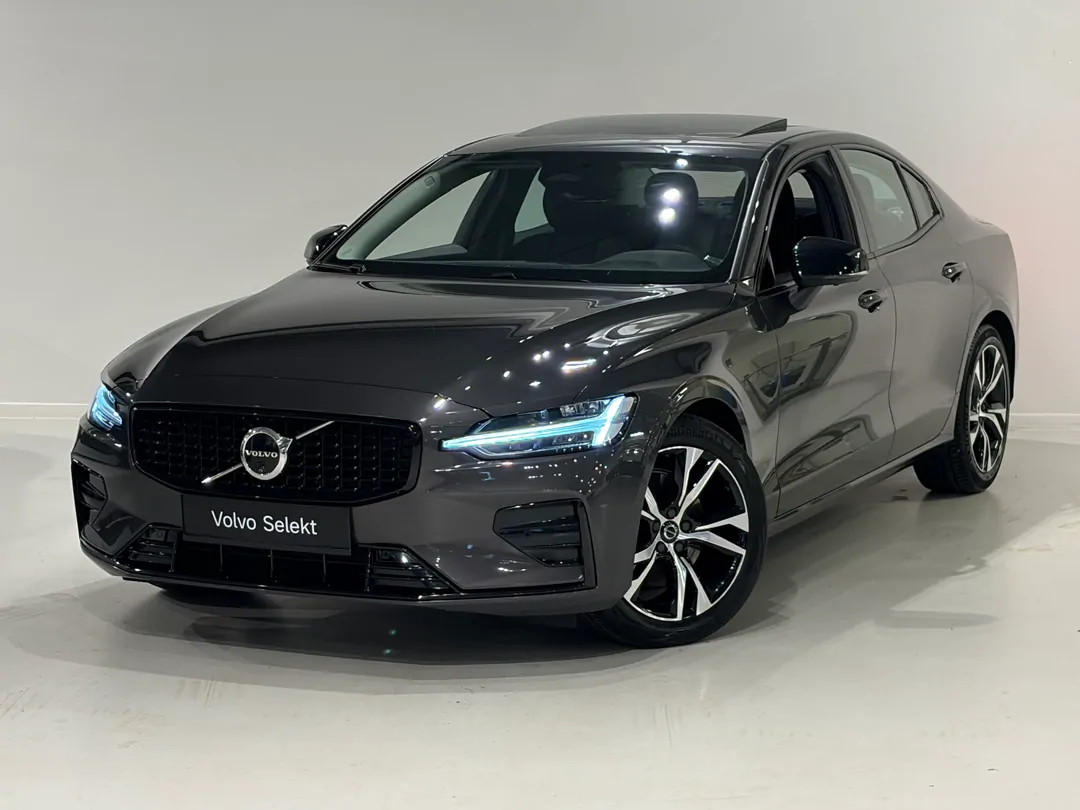 Volvo S60 Plus B4 Mild hybrid Benzine Dark Mild-hybride (MHEV) - VERMANT ANTWERPEN ZUID - 2FWH866 - info@vermant.be