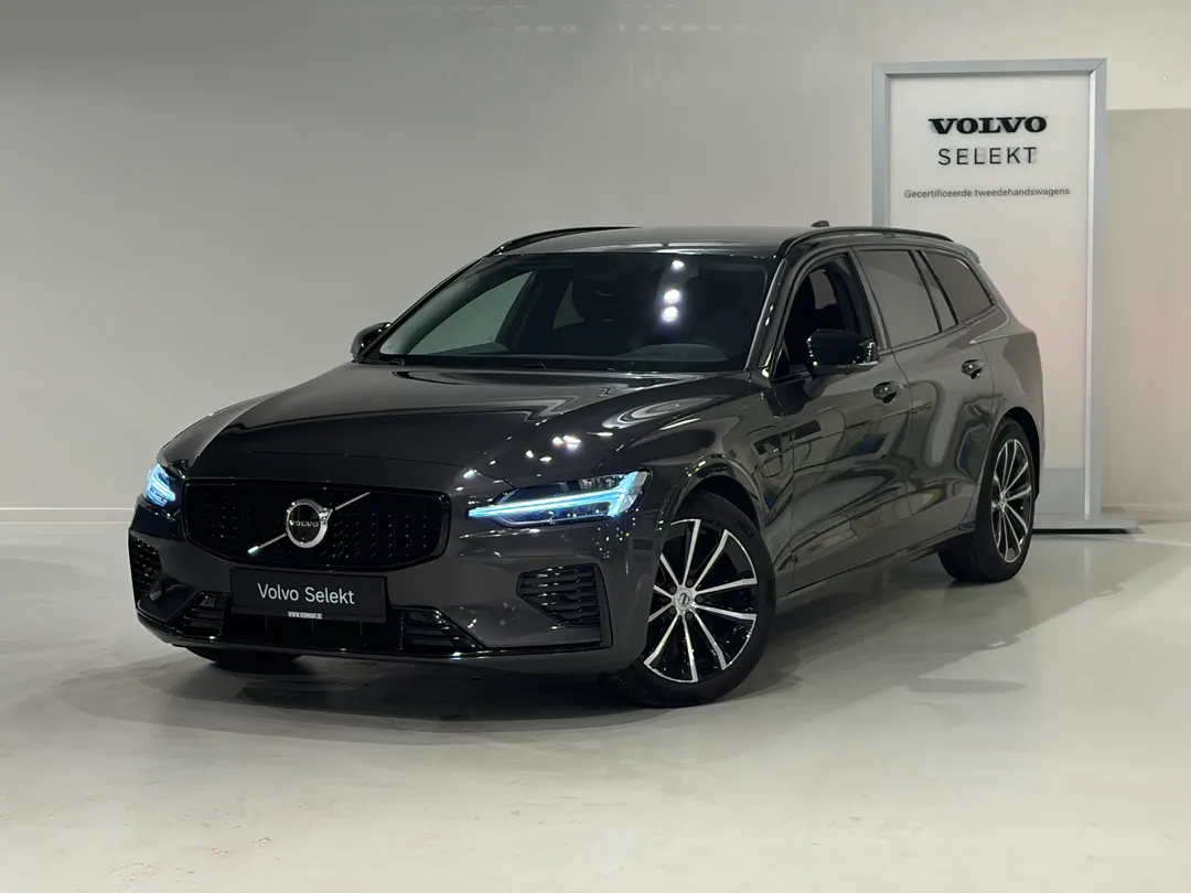 Volvo V60 Plus T6 AWD Plug-in hybrid Elektrisch/benzine Dark - MECHELEN -  - mechelen@vermant.be
