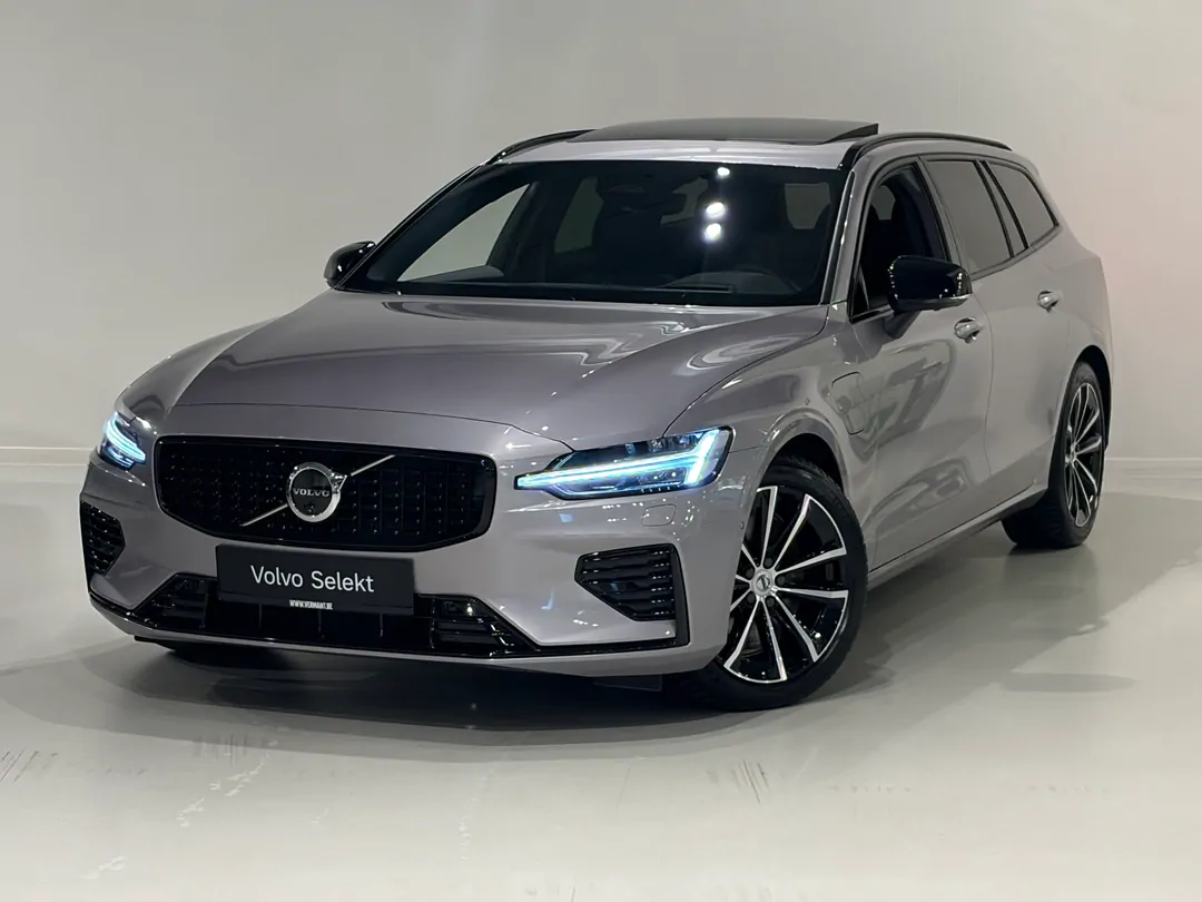 Volvo V60 Ultra T6 AWD plug-in hybrid Elektrisch/benzine Dark Plug-in hybride (PHEV) - MECHELEN -  - mechelen@vermant.be