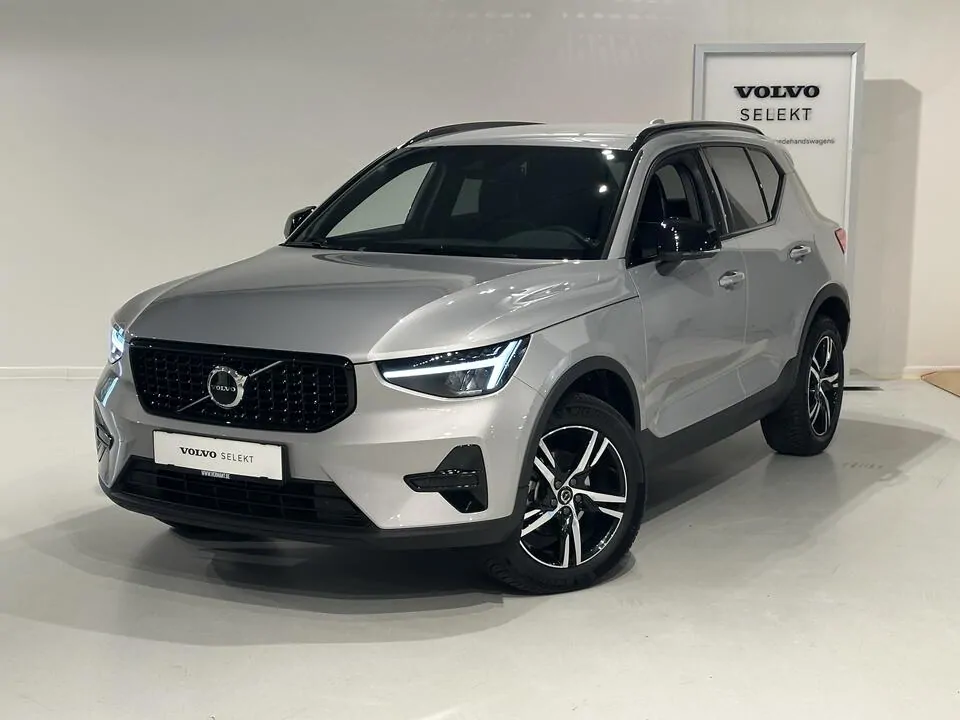 Volvo XC40 Plus T2 Automaat Micro hybrid Benzine Dark Mild‑hybride (MHEV) - MECHELEN - 2ESD240 - mechelen@vermant.be