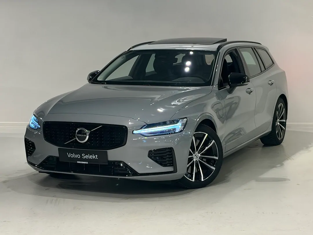 Volvo V60 Ultra T6 AWD plug-in hybrid Elektrisch/benzine Dark Plug-in hybride (PHEV) - VERMANT ANTWERPEN -  - mechelen@vermant.be
