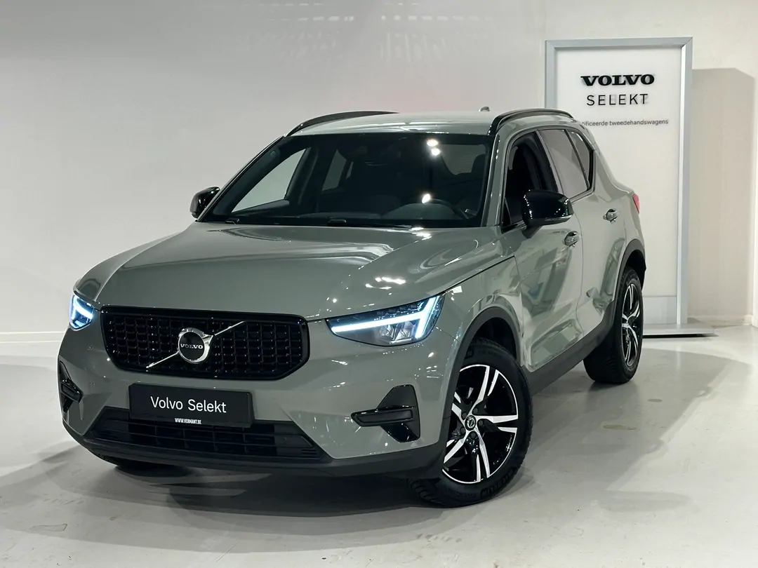 Volvo XC40 Plus T2 Automaat Micro hybrid Benzine Dark Mild‑hybride (MHEV) - MECHELEN - 2HHP254 - mechelen@vermant.be