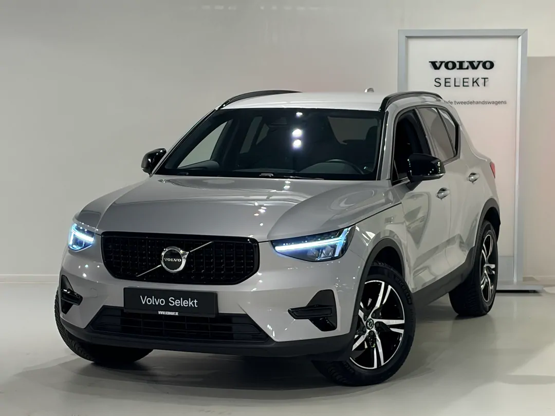 Volvo XC40 Plus T2 automatic Benzine Dark - MECHELEN - 2ERU557 - info@vermant.be