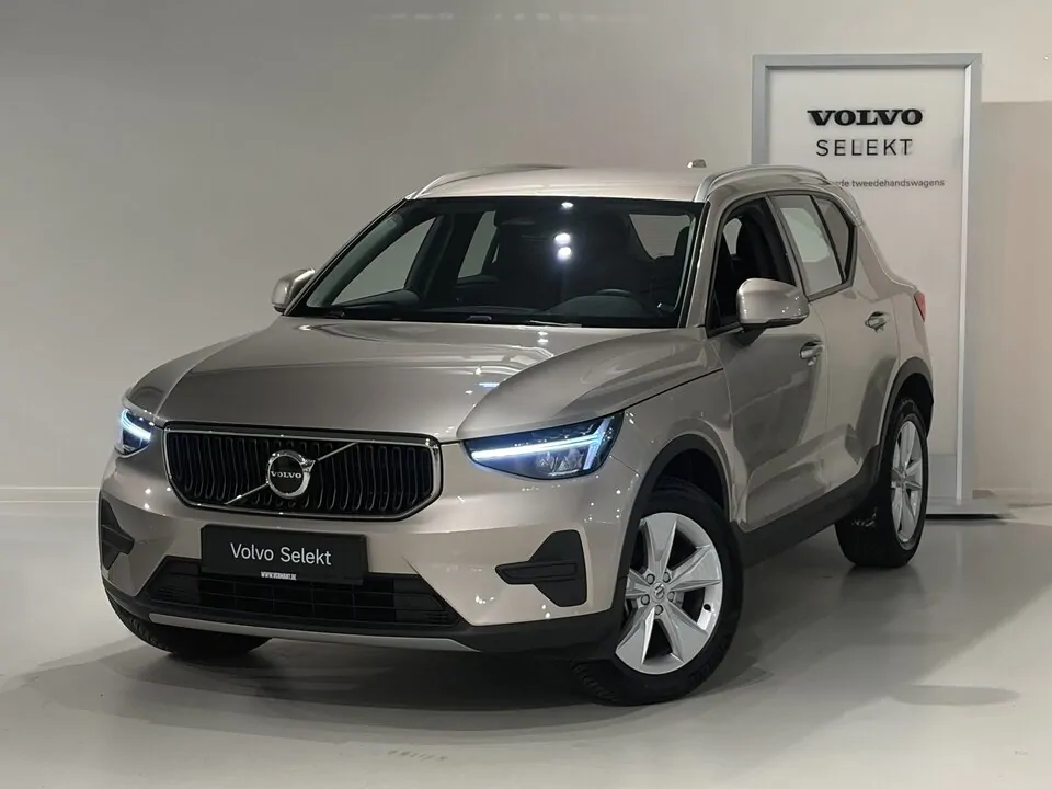 Volvo XC40 Core B3 mild hybrid benzine - MECHELEN -  - info@vermant.be
