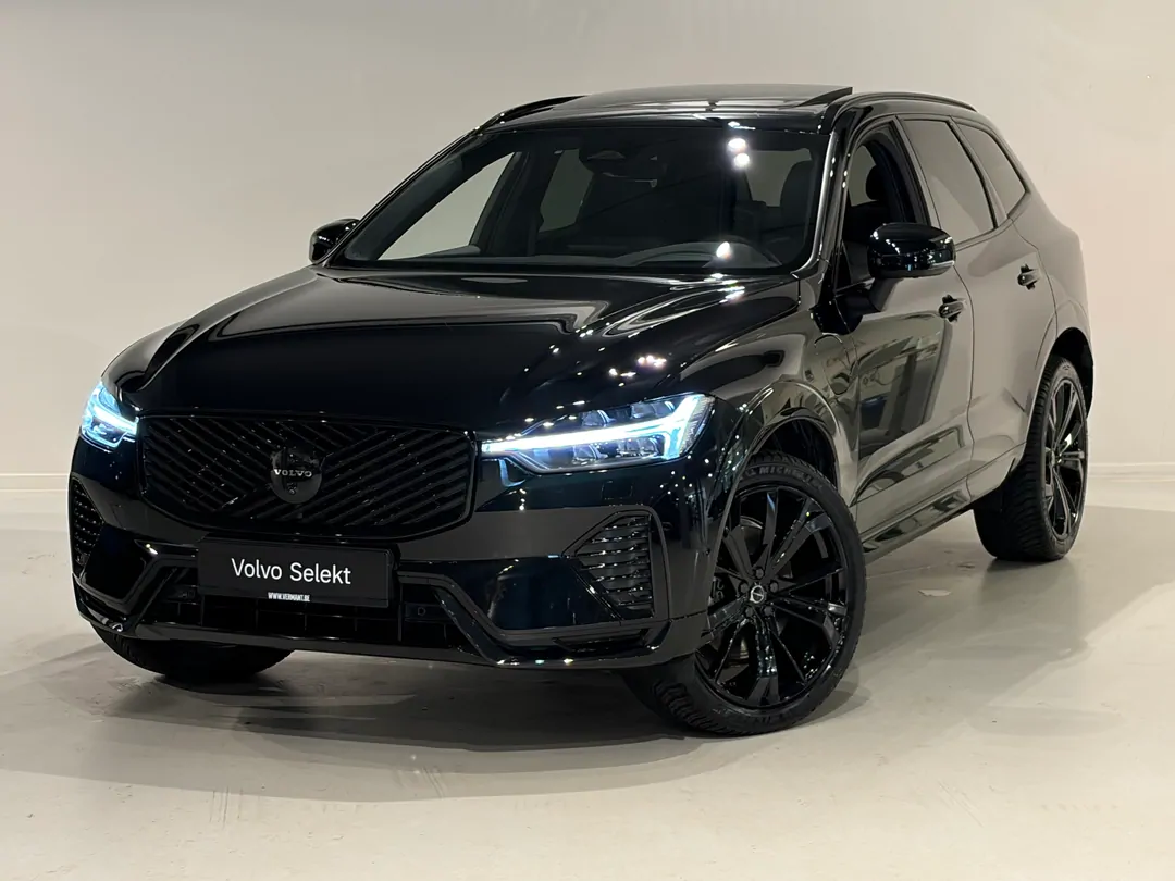 Volvo XC60 Black Edition Plus T6 AWD Plug-in hybrid Elektrisch/benzine Plug-in hybride (PHEV) - VERMANT ANTWERPEN NOORD -  - mechelen@vermant.be