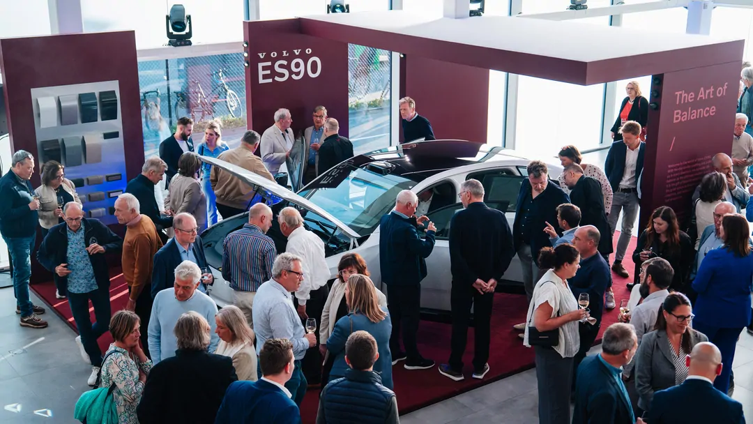 Volvo ES90 on tour