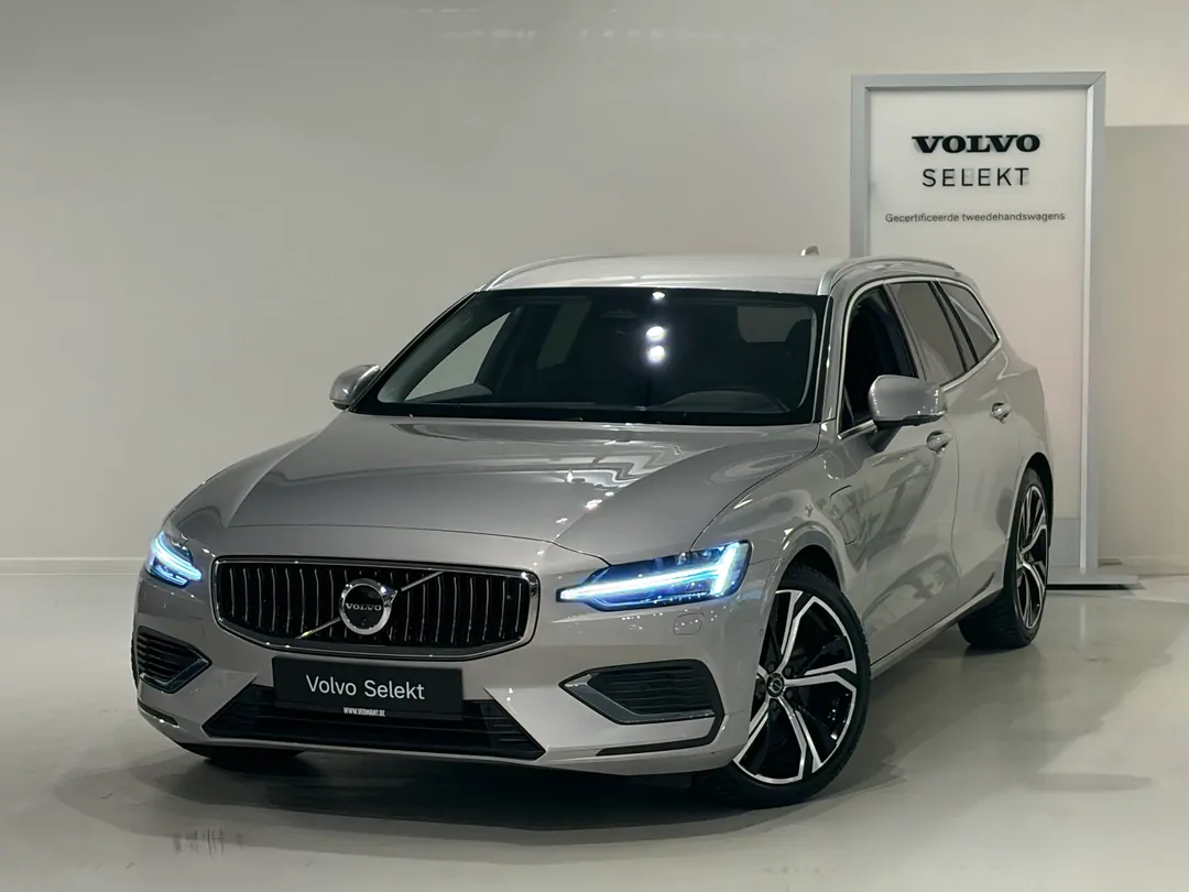 Volvo V60 Plus T6 AWD plug-in hybrid Elektrisch/benzine Bright Plug-in hybride (PHEV) - MECHELEN -  - mechelen@vermant.be