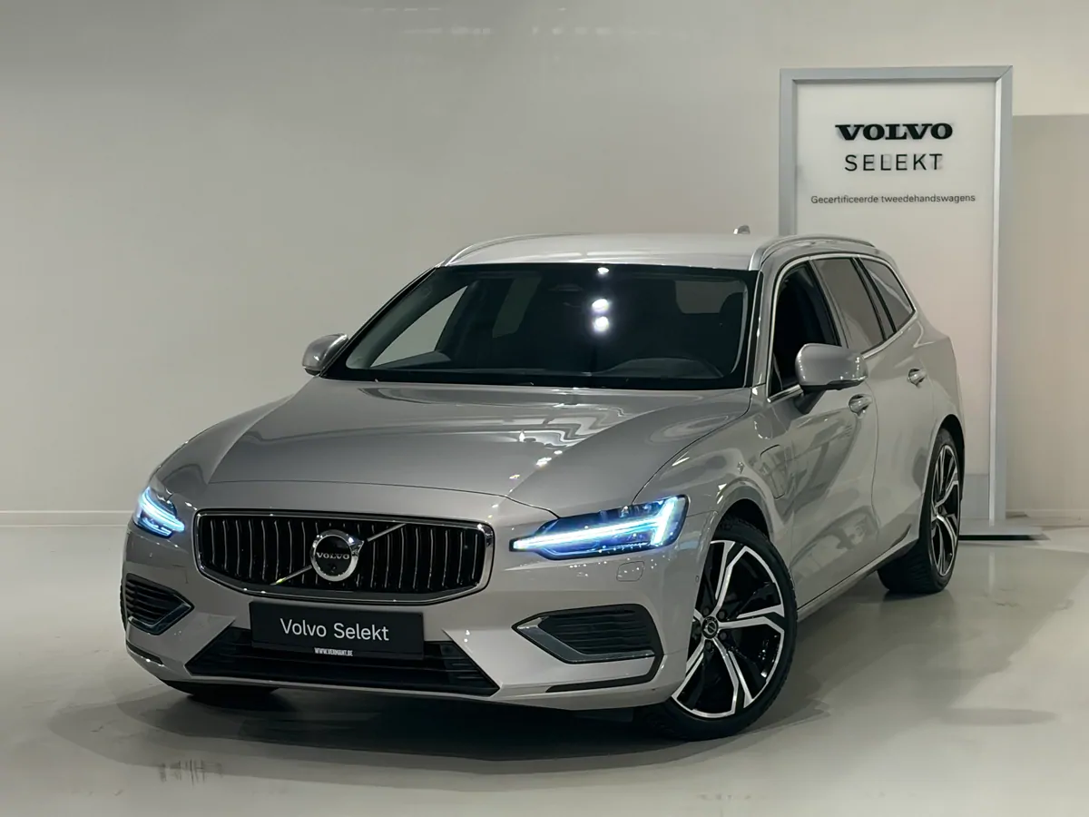 Volvo V60 Plus T6 AWD Plug-in hybrid Elektrisch/benzine Bright Plug-in hybride (PHEV) - VERMANT ANTWERPEN NOORD - - mechelen@vermant.be