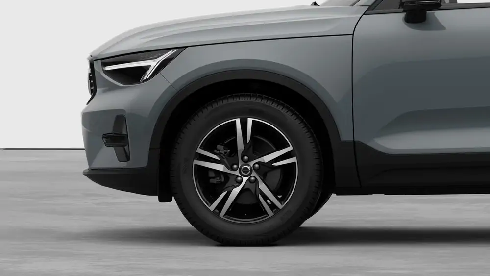 Nouveau Volvo XC40 SUV Plus Mild-hybride (MHEV) 7-speed Dual Clutch transmission Vapour Grey 3