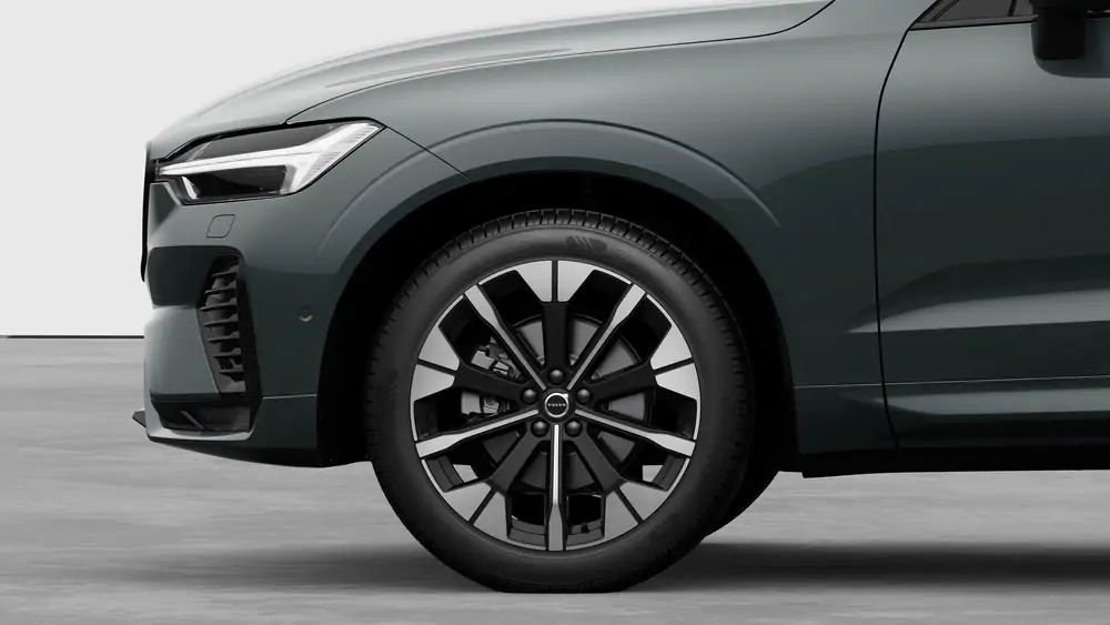 Nouveau Volvo XC60 SUV Ultimate Mild-hybride (MHEV) 8-speed Geartronic™ automatic transmission, AWD Forest Lake 3