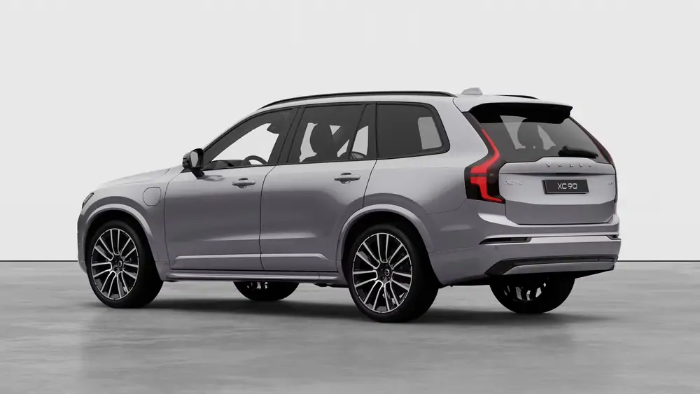 Nouveau Volvo XC90 SUV Ultimate Dark Plug-in hybrid 8-speed Geartronic™ automatic transmission Aurora Silver 2