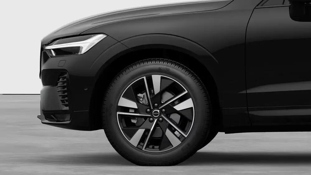 Nouveau Volvo XC60 SUV Plus Mild-hybride (MHEV) 8-speed Geartronic™ automatic transmission, AWD Onyx Black 3