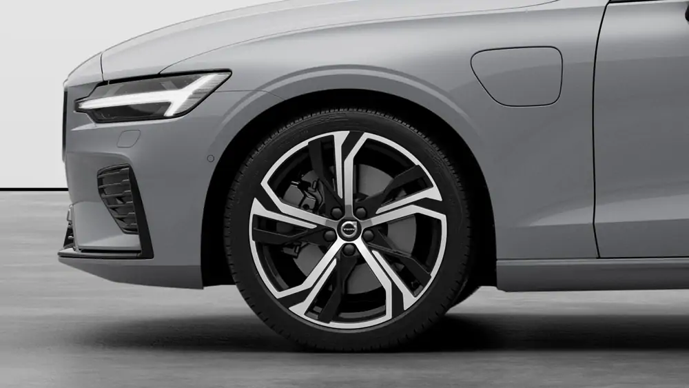 Nouveau Volvo V60 Break Plus Plug-in hybrid 8-speed Geartronic™ automatic transmission Vapour Grey 3