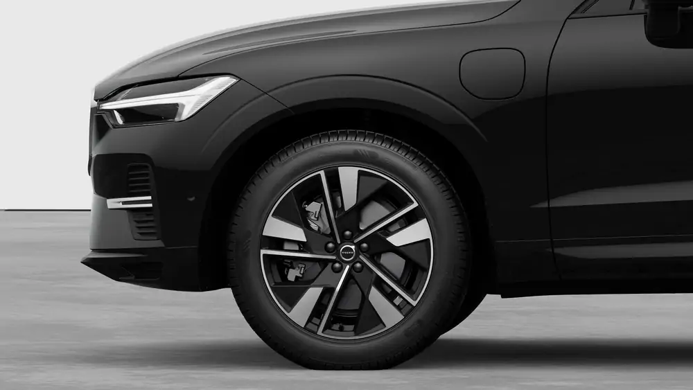 Nouveau Volvo XC60 SUV Core Plug-in hybride (PHEV) 8-speed Geartronic™ automatic transmission Onyx Black 3