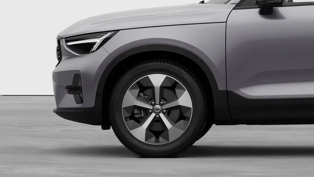 Nouveau Volvo XC40 SUV Plus Limited Edition Mild hybrid 7-speed Dual Clutch transmission Aurora Silver 3