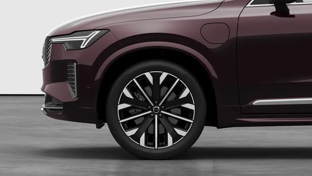 Nouveau Volvo XC90 SUV Plus Plug-in hybrid 8-speed Geartronic™ automatic transmission Mulberry Red 3
