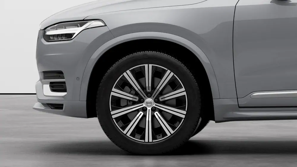Nouveau Volvo XC90 SUV Plus Mild hybrid 8-speed Geartronic™ automatic transmission, AWD Vapour Grey 3