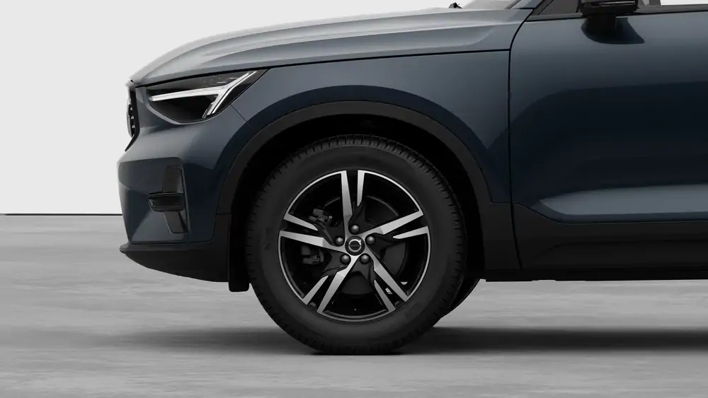 Nouveau Volvo XC40 SUV Plus Mild-hybride (MHEV) 7-speed Dual Clutch transmission Denim Blue 3