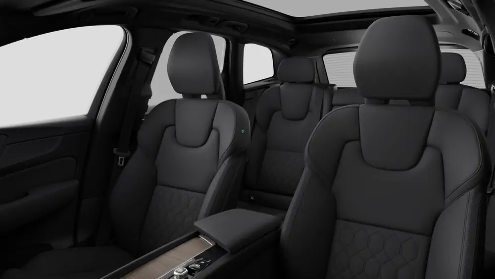 Nouveau Volvo XC60 SUV Ultimate Dark Plug-in hybride (PHEV) 8-speed Geartronic™ automatic transmission Forest Lake 5