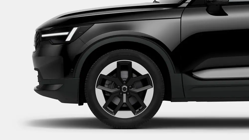 Nouveau Volvo XC40 SUV Plus Mild-hybride (MHEV) 7-speed Dual Clutch transmission Onyx Black 3