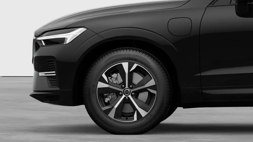 Nouveau Volvo XC60 SUV Core Plug-in hybrid 8-speed Geartronic™ automatic transmission Onyx Black 3
