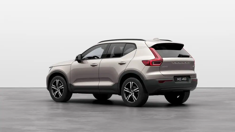 Nouveau Volvo XC40 SUV Plus Micro hybrid 8-speed Geartronic™ automatic transmission Bright Dusk 2