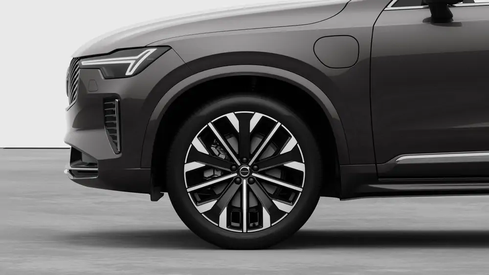 Nouveau Volvo XC90 SUV Plus Plug-in hybrid 8-speed Geartronic™ automatic transmission Platinum Grey 3