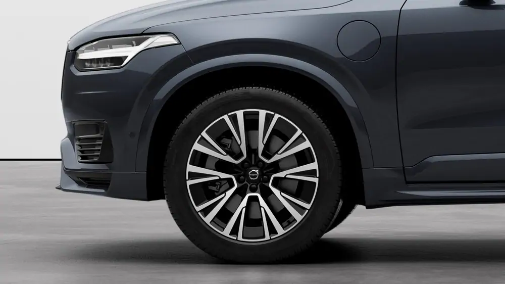 Nouveau Volvo XC90 SUV Plus Plug-in hybrid 8-speed Geartronic™ automatic transmission Denim Blue 3