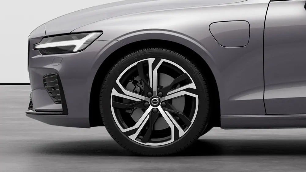 Nouveau Volvo V60 Break Plus Plug-in hybrid 8-speed Geartronic™ automatic transmission Aurora Silver 3