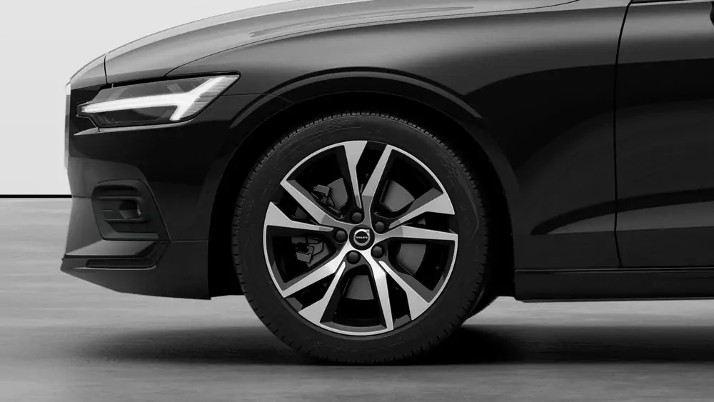 Nouveau Volvo V60 Break Core Limited Edition Mild-hybride (MHEV) 7-speed Dual Clutch transmission Onyx Black 3