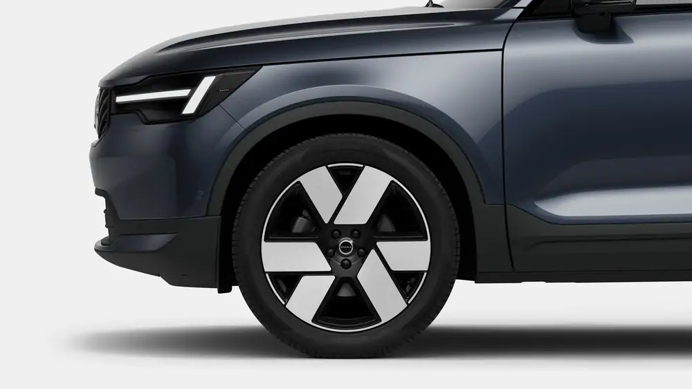 Nouveau Volvo XC40 SUV Plus Mild-hybride (MHEV) 7-speed Dual Clutch transmission Denim Blue 3