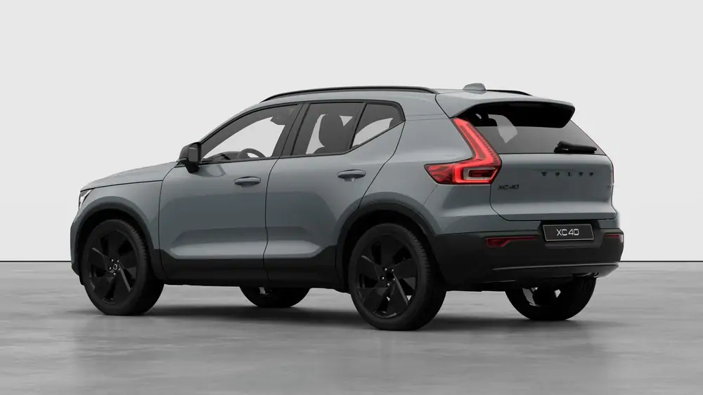 Nouveau Volvo XC40 SUV Plus Mild-hybride (MHEV) 7-speed Dual Clutch transmission Vapour Grey 2