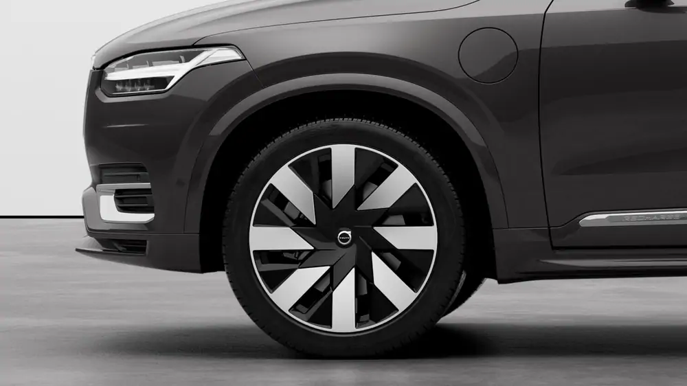 Nieuw Volvo XC90 SUV Plus Plug-inhybride 8-speed Geartronic™ automatic transmission Platinum Grey 3