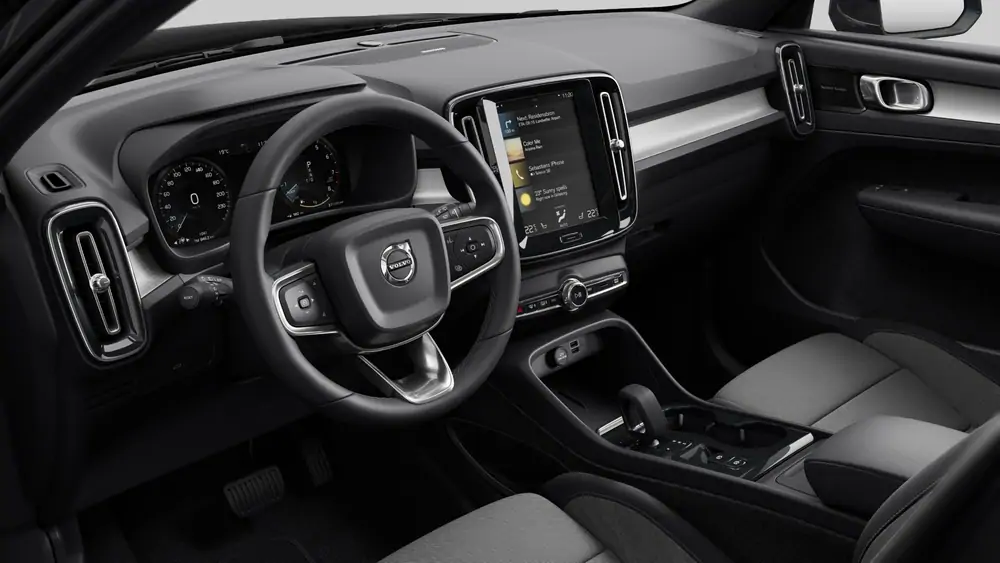 Nouveau Volvo XC40 SUV Plus Micro hybrid 8-speed Geartronic™ automatic transmission Onyx Black 4