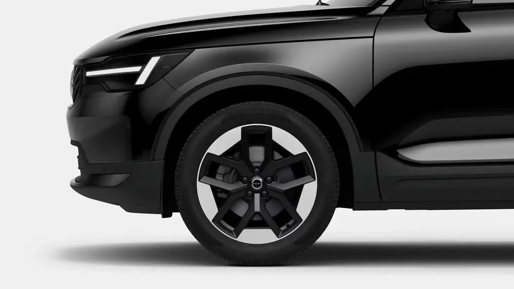 Nouveau Volvo XC40 SUV Plus Mild-hybride (MHEV) 7-speed Dual Clutch transmission Onyx Black 3