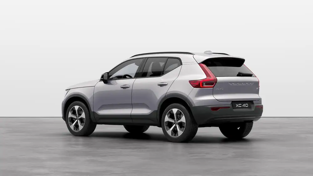 Nouveau Volvo XC40 SUV Plus Mild hybrid 7-speed Dual Clutch transmission Silver Dawn 2