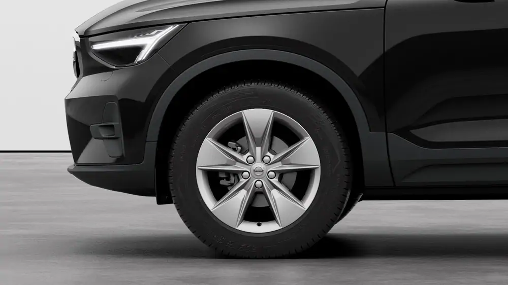 Nouveau Volvo XC40 SUV Core Micro hybrid 8-speed Geartronic™ automatic transmission Onyx Black 3