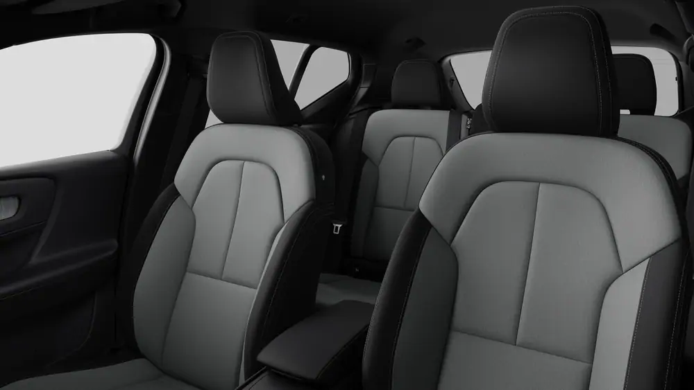 Nouveau Volvo XC40 SUV Plus Mild-hybride (MHEV) 7-speed Dual Clutch transmission Onyx Black 5
