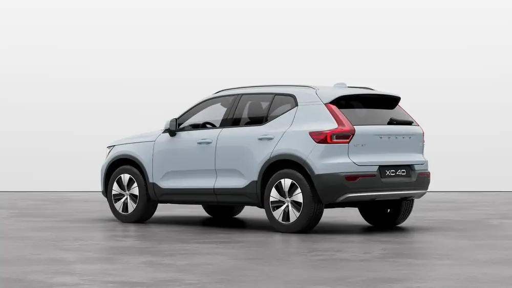 Nouveau Volvo XC40 SUV Core Micro hybrid 8-speed Geartronic™ automatic transmission Cloud Blue 2