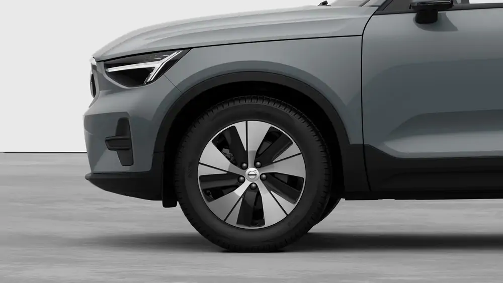 Nouveau Volvo XC40 SUV Core Limited Edition Mild hybrid 7-speed Dual Clutch transmission Vapour Grey 3