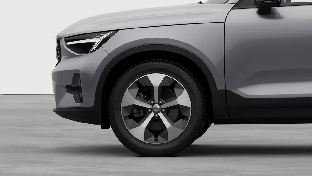 Nouveau Volvo XC40 SUV Plus Limited Edition Mild-hybride (MHEV) 7-speed Dual Clutch transmission Aurora Silver 3