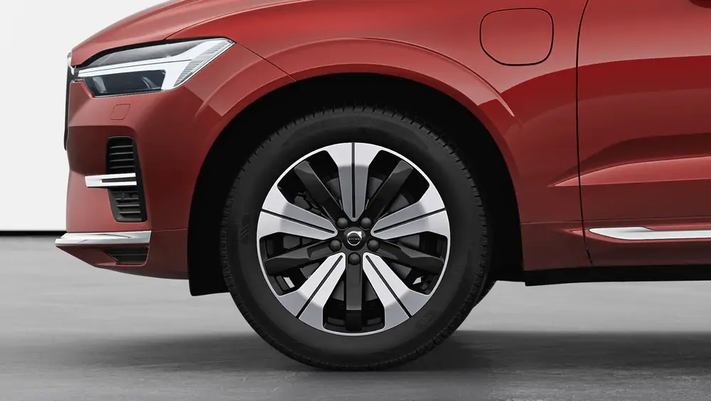 Nouveau Volvo XC60 SUV Plus Plug-in hybride 8-speed Geartronic™ automatic transmission Fusion Red 3