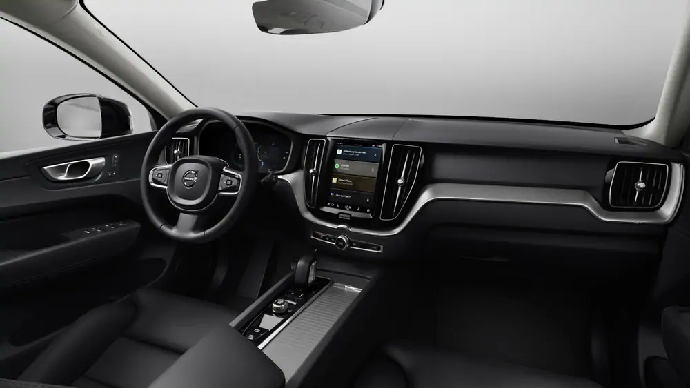 Nouveau Volvo XC60 SUV Plus Plug-in Hybrid 8-speed Geartronic™ automatic transmission Onyx Black 4