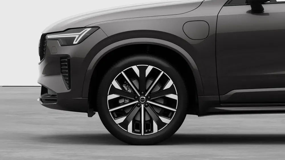 Nouveau Volvo XC90 SUV Plus Plug-in hybrid 8-speed Geartronic™ automatic transmission Platinum Grey 3
